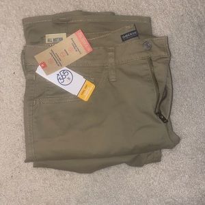 Dockers all motion waistband. 365